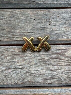 Vintage Gold Tone 'X' Clip-On Earrings